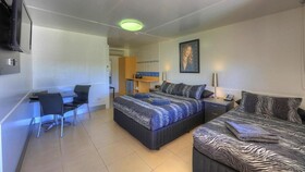 Halls Creek Motel