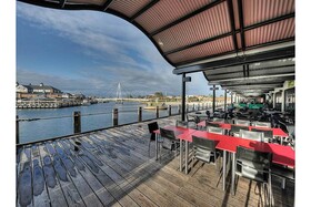 Dolphin Quay Apartment Hotel