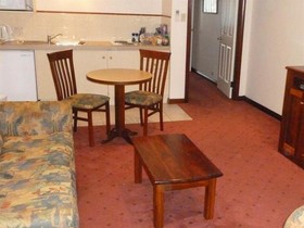 Adamsons Riverside Accommodation