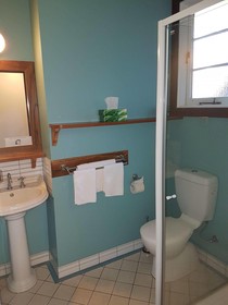 Admiral Stirling Inn