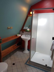 Admiral Stirling Inn