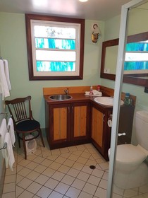 Admiral Stirling Inn