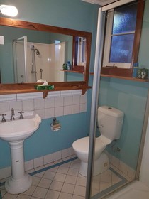 Admiral Stirling Inn