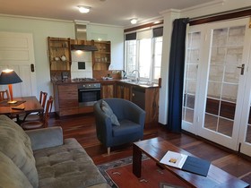 Admiral Stirling Inn