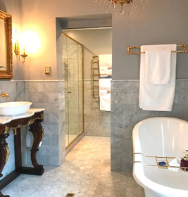 Margaret River Antiques & Studio Guest Suites