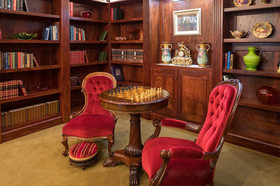 Margaret River Antiques & Studio Guest Suites