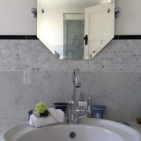 Margaret River Antiques & Studio Guest Suites