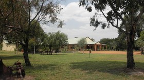 Enderslie House Bed & Breakfast & Farmstay