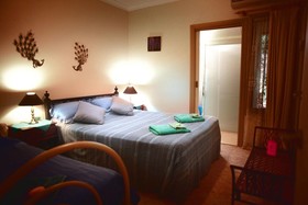 Enderslie House Bed & Breakfast & Farmstay