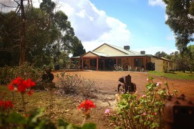 Enderslie House Bed & Breakfast & Farmstay