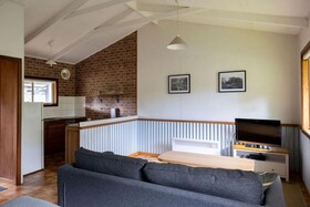 Nornalup Riverside Chalet