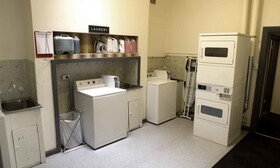 The Shiralee Backpackers Hostel