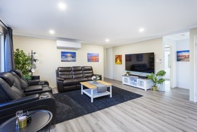 Cosy Sunrise Estate by Executive Escapes