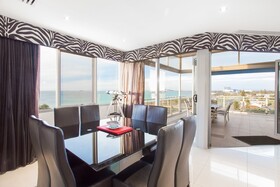 Rockingham Apartments