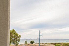 Rockingham Apartments