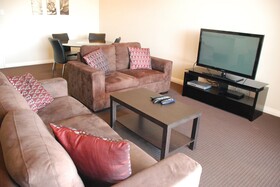 Rockingham Apartments