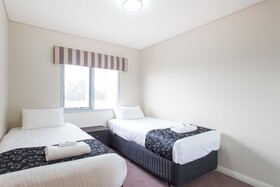 Rockingham Apartments