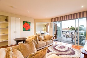 Rockingham Apartments