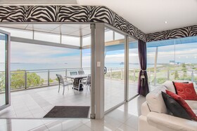 Rockingham Apartments