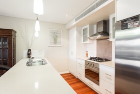 Rockingham Apartments