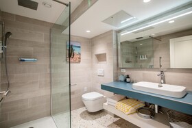 Amsterdam Manor Beach Resort
