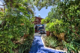 Sunflower Villa Studios by CMD