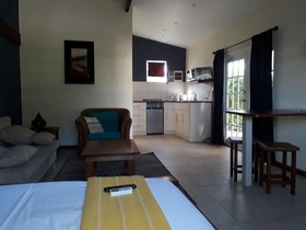 White Beach Apartments - Eagle Beach