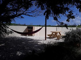 White Beach Apartments - Eagle Beach