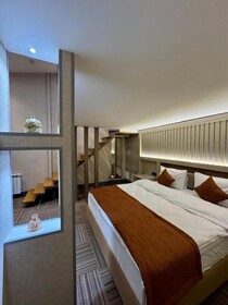 Nizami Central Park Hotel