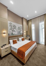 Nizami Central Park Hotel