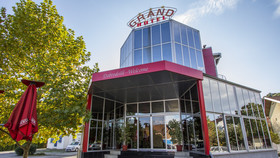 Grand Hotel