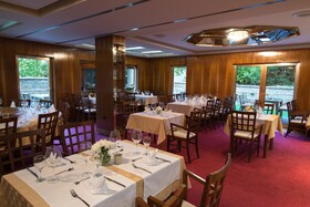Hotel Brass