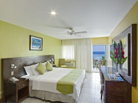 Coconut Court Beach Hotel