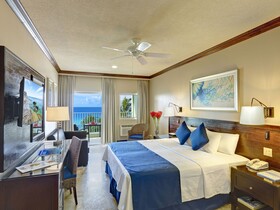 Coconut Court Beach Hotel
