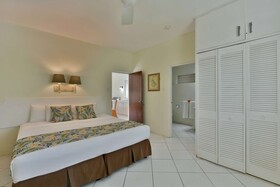 Coconut Court Beach Hotel
