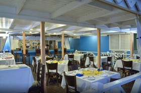 Dover Beach Hotel