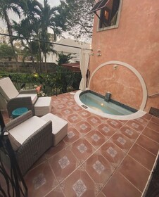 Little Arches Boutique Hotel