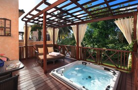 Little Arches Boutique Hotel