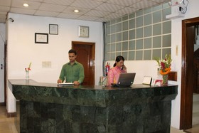 Hotel Aristocrat Inn