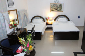 Hotel Aristocrat Inn