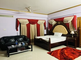 Hotel Heaven Inn