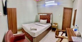 Hotel Heaven Inn