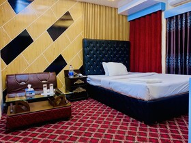 Hotel Heaven Inn