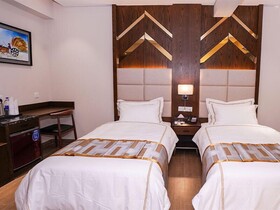 Oasis Hotel