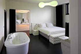 Suites Feek
