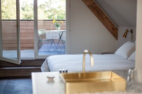 B'Guest Bed & Breakfast