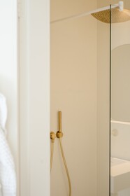 B'Guest Bed & Breakfast