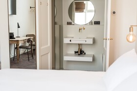 B'Guest Bed & Breakfast