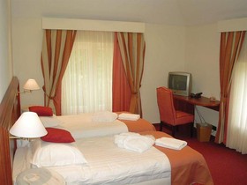 Le Chateau Des Thermes