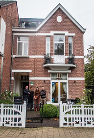 B&B Belrose Luxury